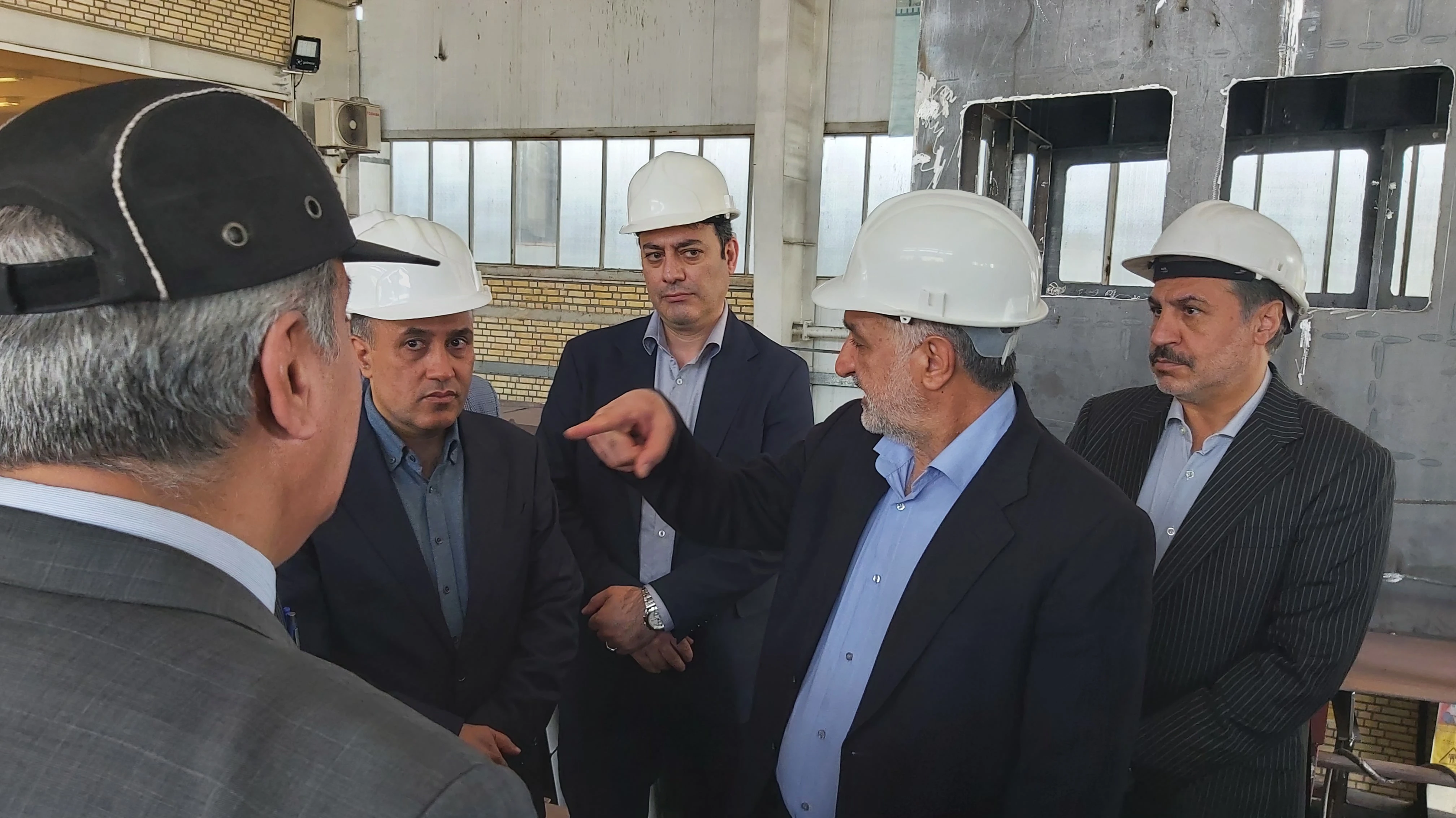 ساخت شناور جمع‌آوری آلودگی‌های نفتی مطابق با استانداردهای جهانی