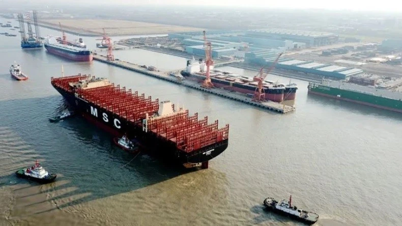 تاییدیه DNV برای بزرگترین کشتی کانتینری آمونیاکی جهان صادر شد